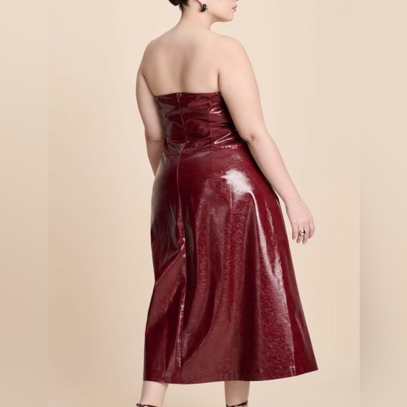 New Eloquii Textured Faux Leather Dress With Cup Detail size 18 - Picture 4 of 4